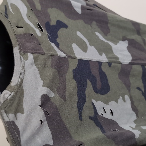 Pacsun| Green Camo Print Distressed Short Sleeve Crew Neck T-shirt Long Fit - Picture 8 of 14